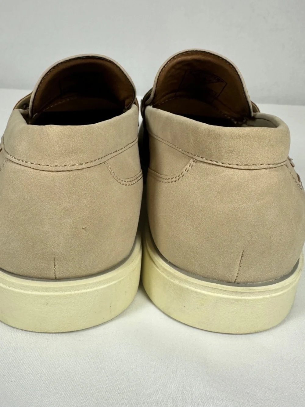 Guess quido light